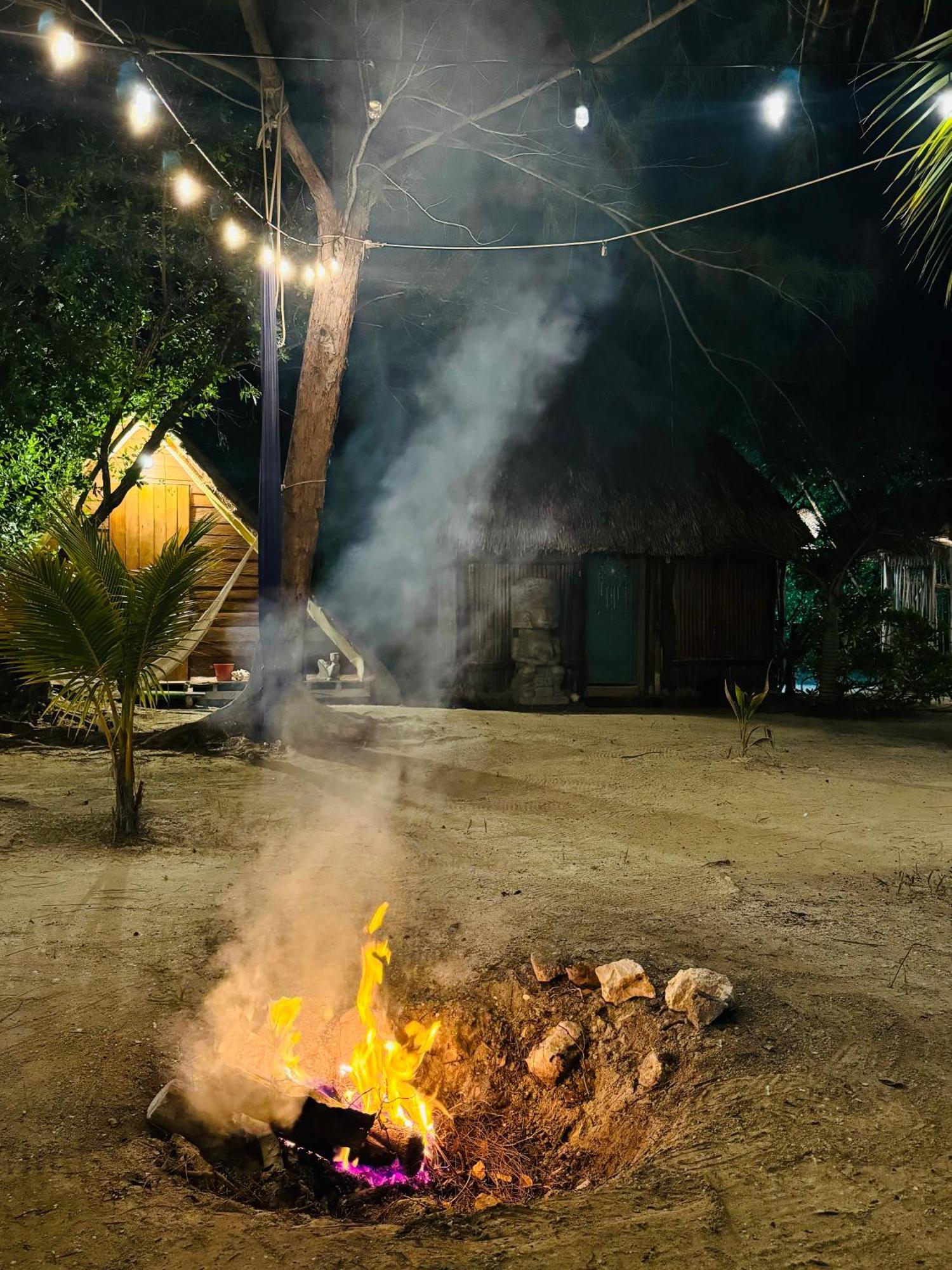 La Aldea Holbox Cabanas Y Camping 外观 照片